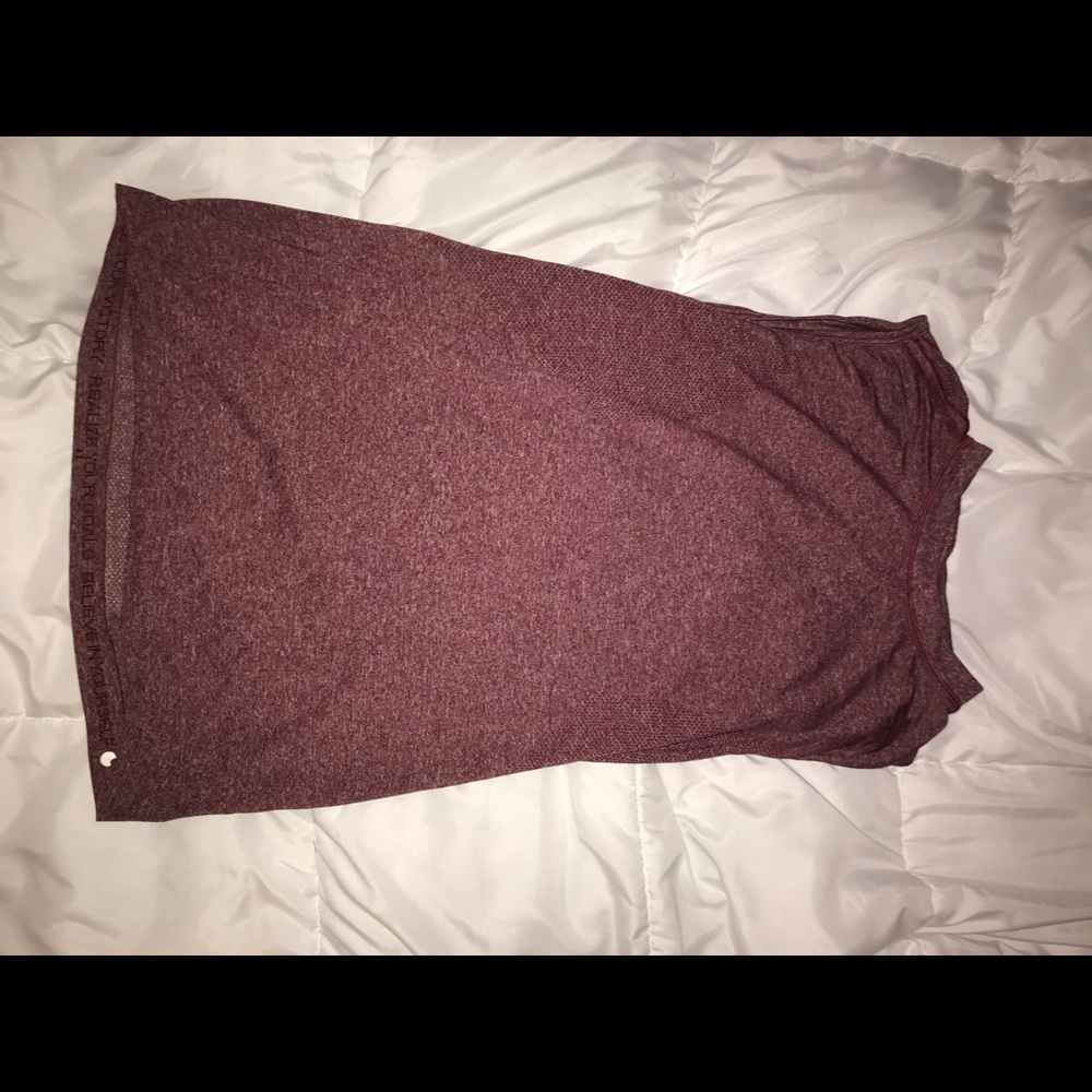 Lululemon maroon tank top